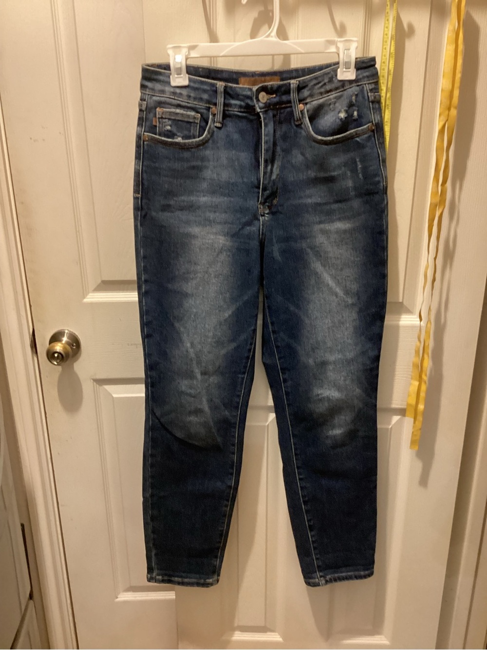 Judy Blue Dark Wash Ankle Crop Jeans